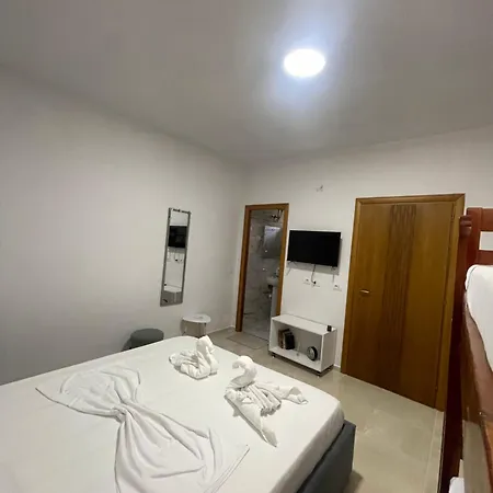 Feriehus Dia 2 *